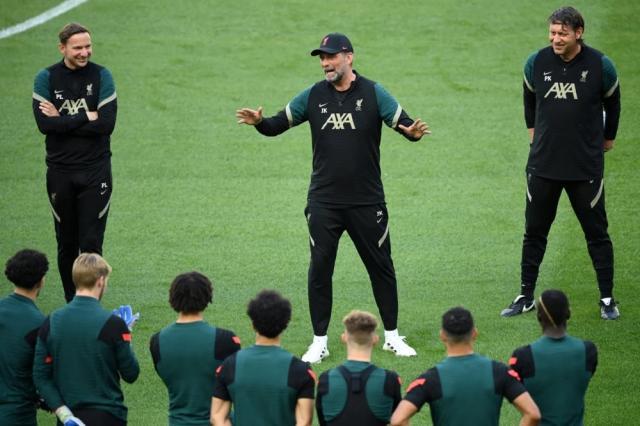 争三冠!抢金球!6万红军球迷出征巴黎