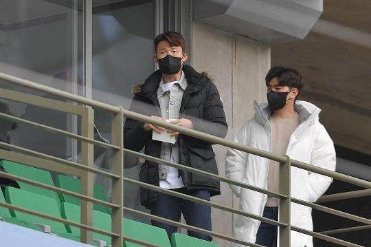 赛事直播-地狱特训?金相植欢迎孙准浩“归来” 入B队跟训名宿