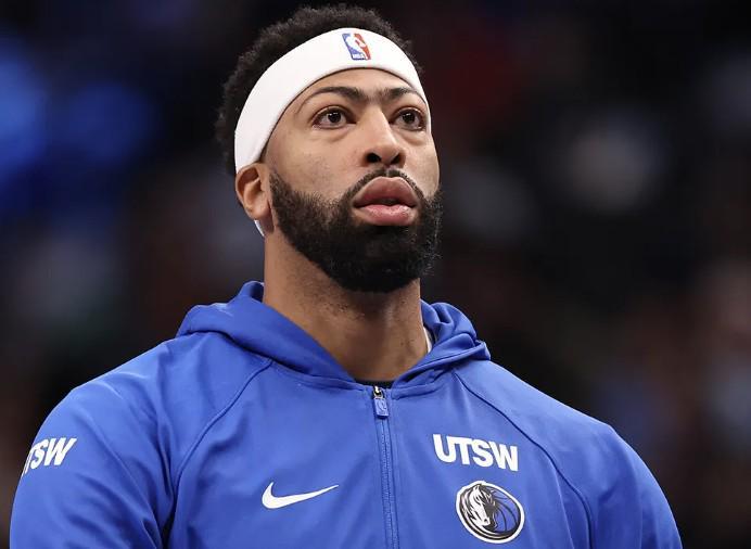 体育平台-芬利谈交易浓眉:为了球队的长远未来,我们做了最有利的决策