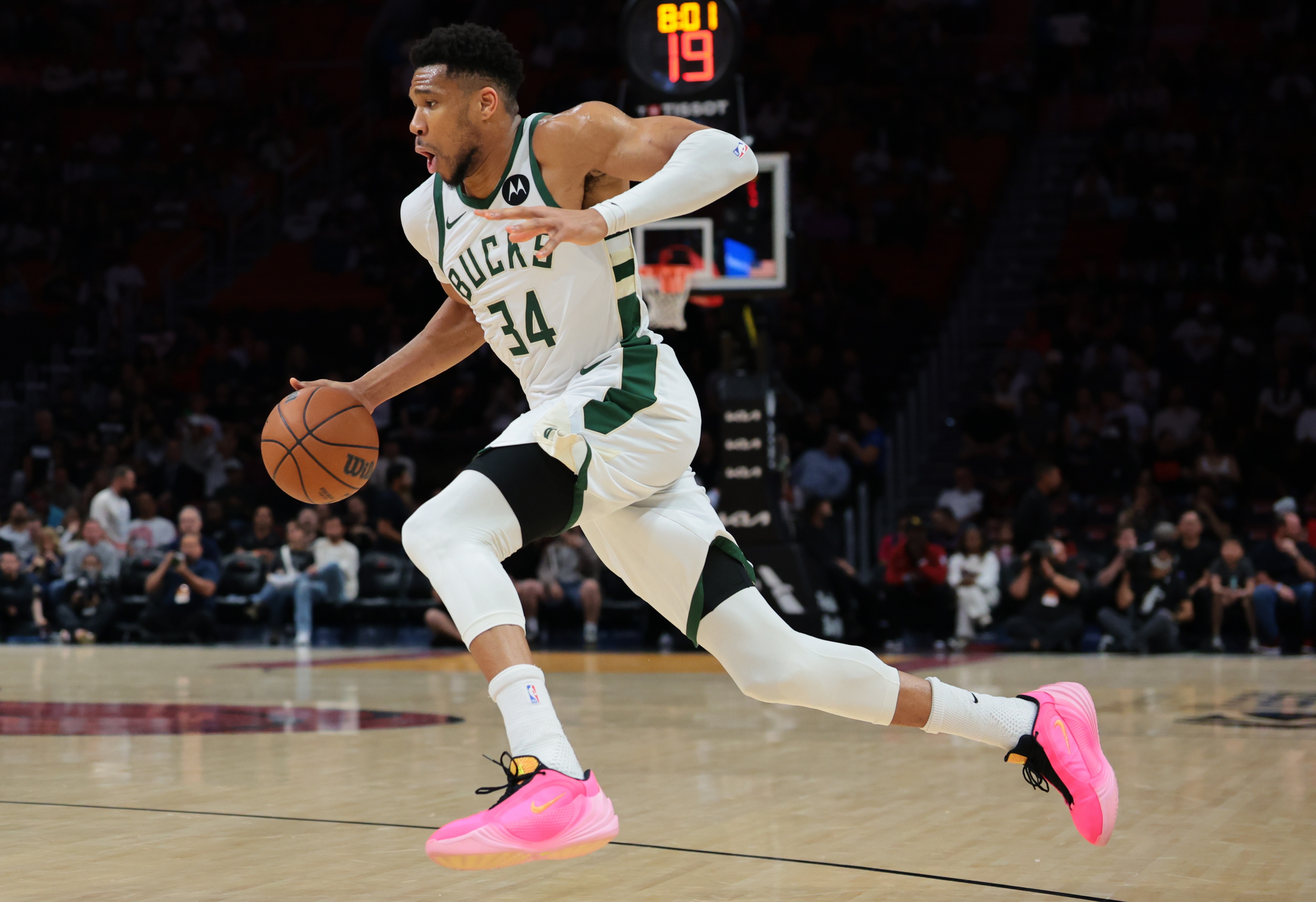 开云体育app下载-Shams：雄鹿曾认真考虑过热火报价 韦尔+希罗+球员+选秀权换字母